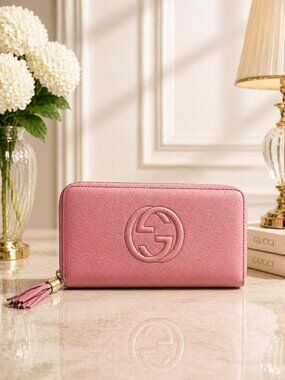Authentic Gucci Soho Zip Around Wallet Pink Leather GG Logo Luxury